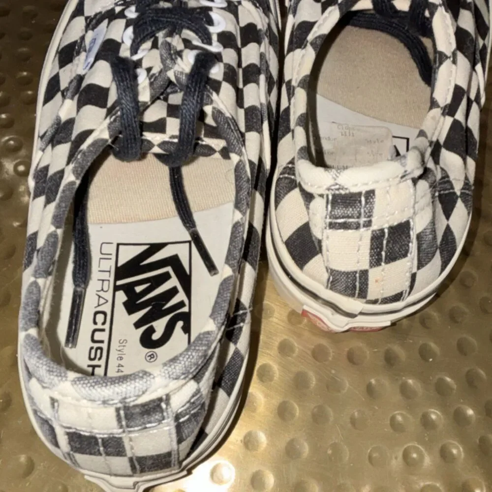 Vans UltraCush Black White Canvas Checkered Lace Up Men's Casual Sneakers size 4